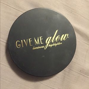Give Me Glow Cosmetics (Indie Brand) Highlighter!